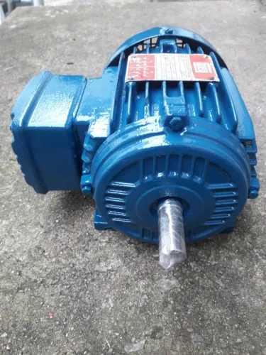 Motor Elétrico Trifásico WEG de 1 CV 1730 Rpm de baixa rotação 220/380V