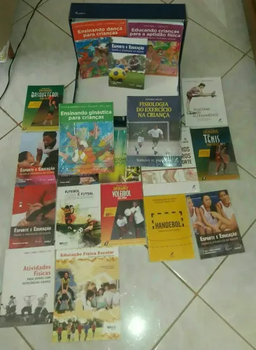 Coleção de livros de Educação física (nunca usados )
