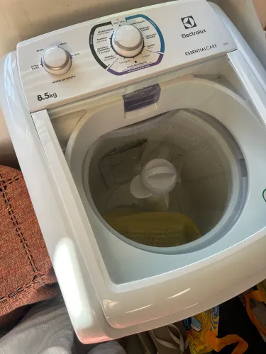 MÁQUINA DE LAVAR ELETROLUX 