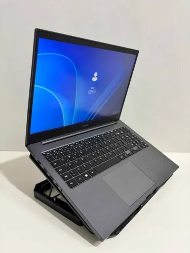Notebook Samsung Book | Intel Core i3 11ª Geração | 8GB | SSD NVMe 256GB | Tela 15.6? Full