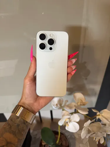 iPhone 15 Pro 128gb Titânio Branco