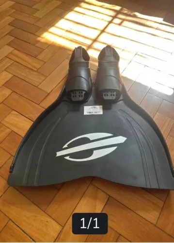 Nadadeira de natação