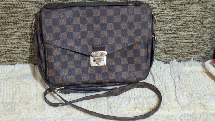 Bolsa Louis vuitton Paris Métis Damier Ébène com fecho quebrado e o gancho da alça