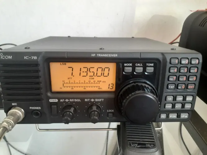 Rádio HF icom 78 - muito conservado