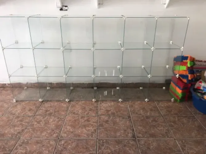 Prateleira de vidro para loja