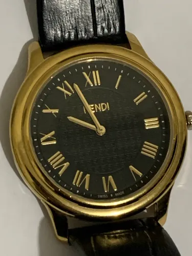 Relógio Fendi Classico, usado, necessita troca de bateria