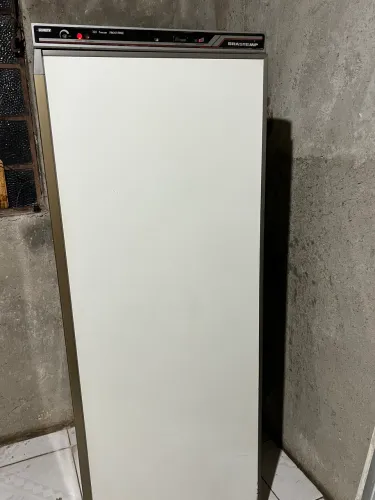 Freezer Vertical Brastemp 320L Frost-Free - Excelente Estado