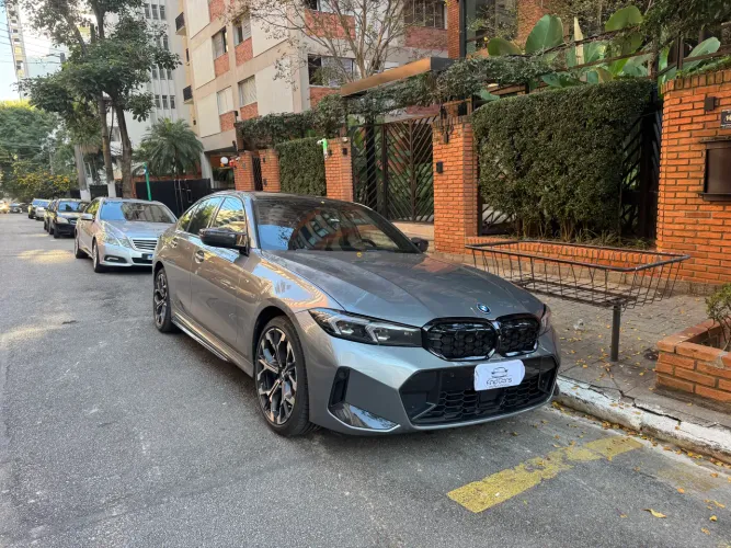 BMW 330E M Sport 2.0 Turbo Híbrido AU 2025