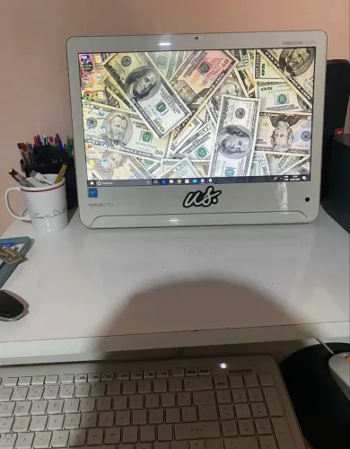 PC Computador All In One Positivo