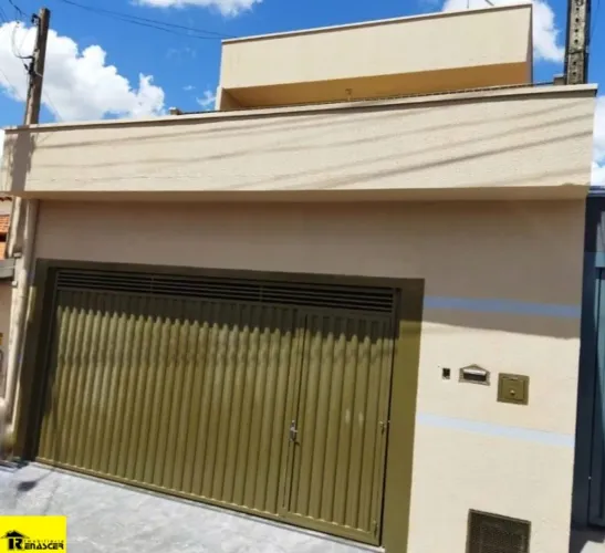 Imperdível oportunidade: Casa à venda em Macaubal-SP, 3 quartos, 1 suíte, 2 salas, 3 banhe