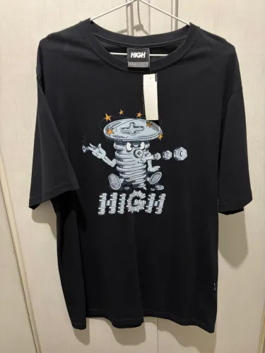 Camiseta HIGH company