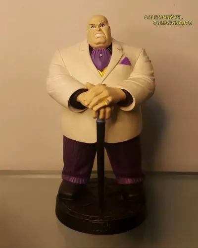 Action figure do Rei do Crime, personagem icônico do universo marvel.