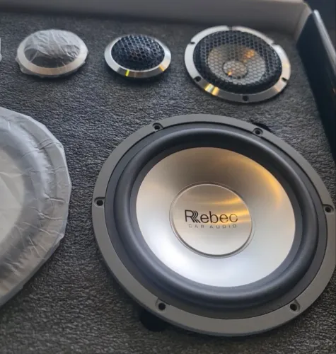 Rebec Audio Som Interno SQ Ultra Premium
