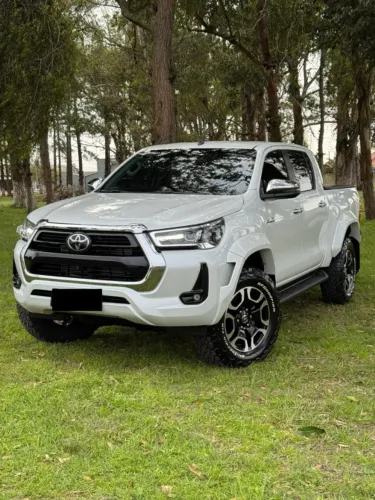 Hilux SRX Plus 2.8 TDI 4x4 Aut 2025