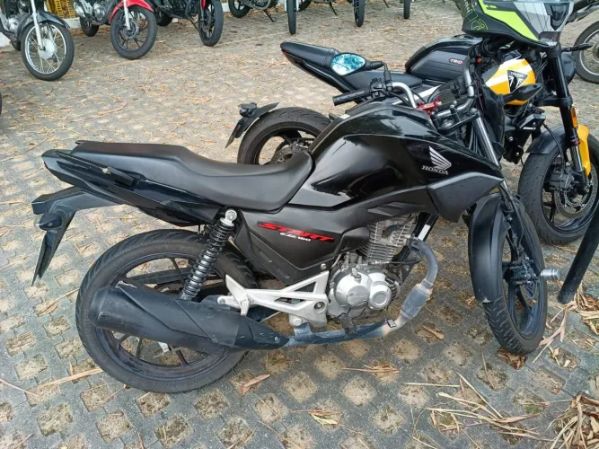 Estou passando ela porq comprei um carro 