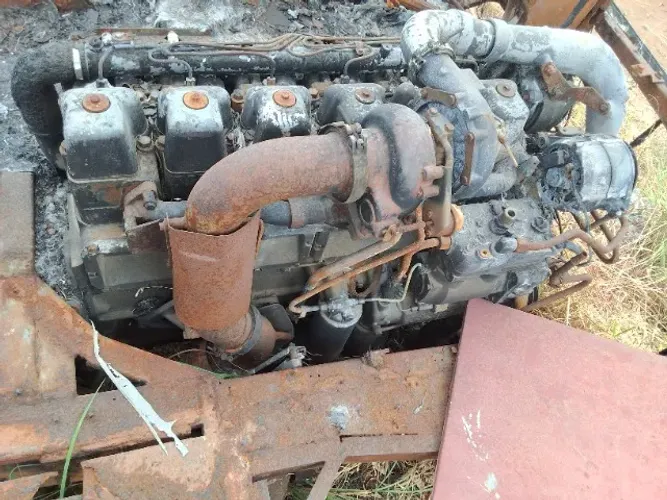 Vende-se motor de Scania 124