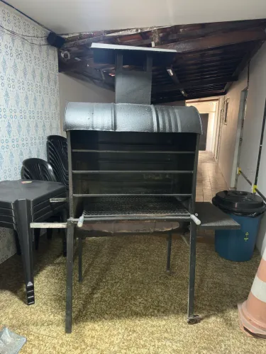 Churrasqueira para espetinho