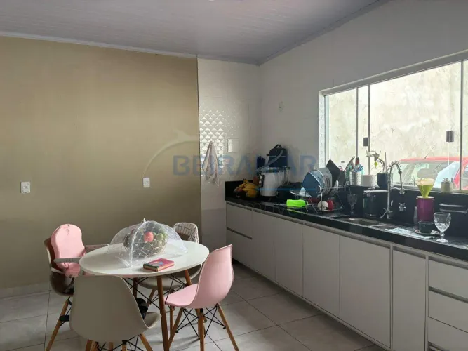 Casa de 3 Quartos, 2 Suites e Vaga de Garagem à Venda - Lago Norte