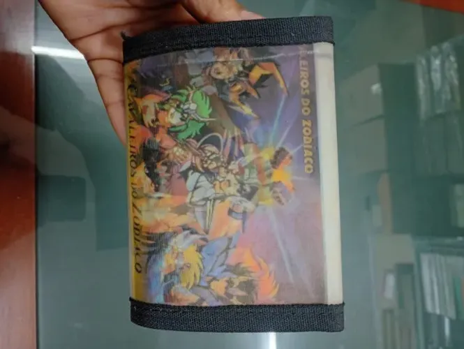 Carteira Holográfica dos Cavaleiros do Zodíaco DV0077