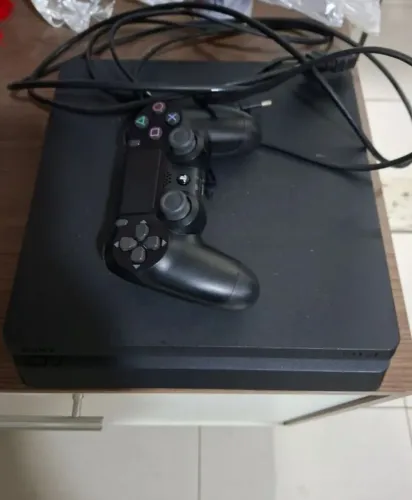 Ps4 slim 1tb desbloqueado vendo ou troco