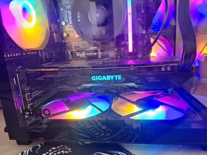 Vendo ou troco Gtx 1070 8gb gigabyte triple fan em placa superior com volta
