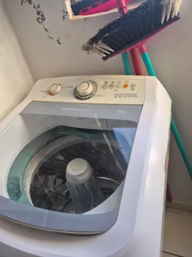 Maquina de lavar roupa Consul facilite 11kg  ,não faço entrega, ta funcionando 