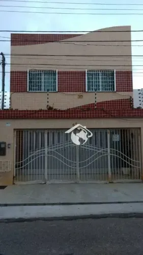 Casa Ampla à Venda no Bairro Suíssa  Aracaju/SE | 5 Quartos | 3 Suítes | Apartamento Super