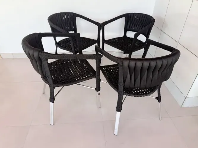 CONJUNTO DE CADEIRAS HAVAI COM TRICO NO ENCOSTO