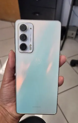 Motorola Edge 20