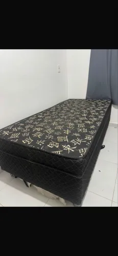Cama solteiro unico dono
