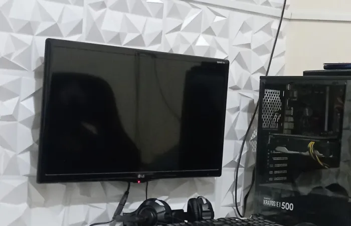 SMART TV LG 24