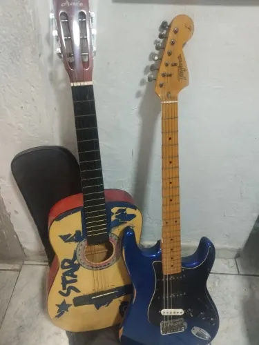 Guitarra + violão 