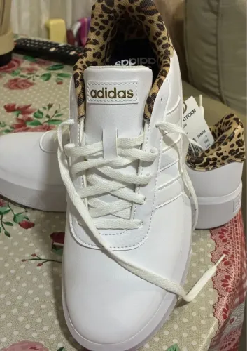 VENDO TÊNIS ADIDAS 37