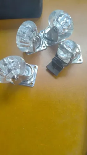 Vende-se rodinha para fogão , geladeira etc