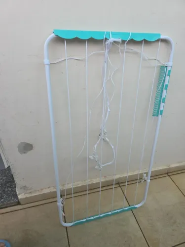 Varal de Teto para Roupas ? Bem Conservado