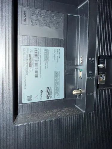 Vendo televisão 43 polegadas SAMSUNG