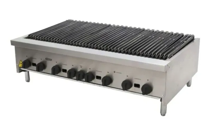Charbroiler profissional 