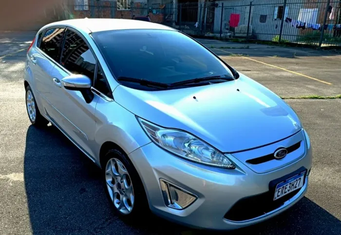 Ford Fiesta SE 1.6 16V Flex 5P 2012