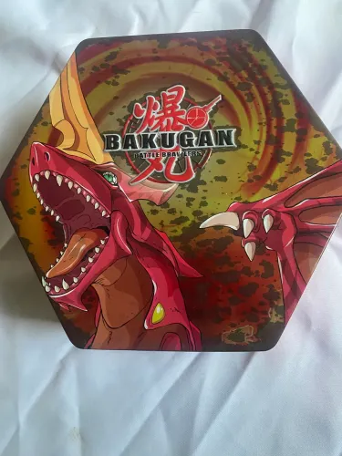 Caixa Metálica de Bakugan