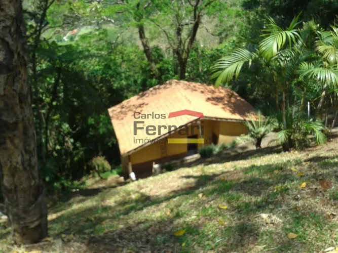 Casa aconchegante de 42m² de área construída com sacada na Serra da Cantareira