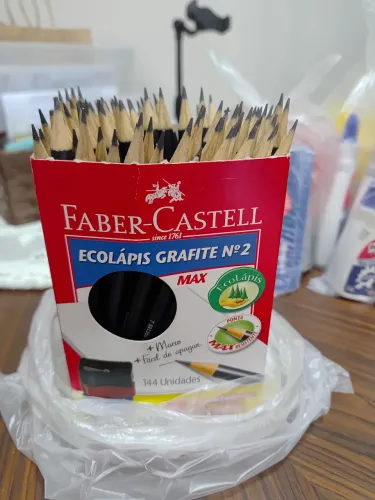 100 un lápis Faber-Castell n.2
