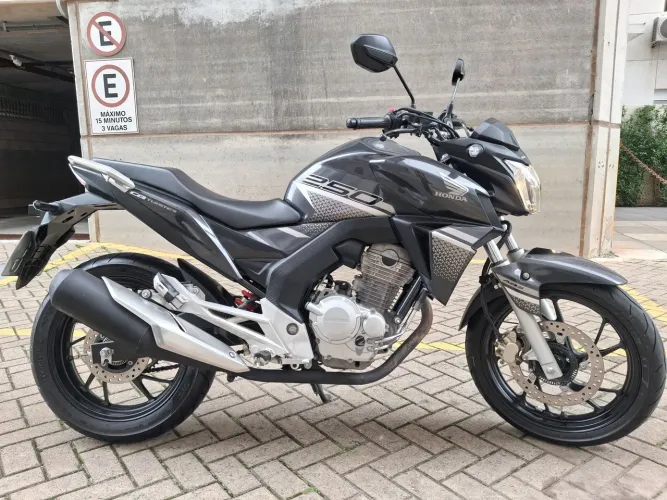 Cb Twister 250 c/ Abs Impecável 