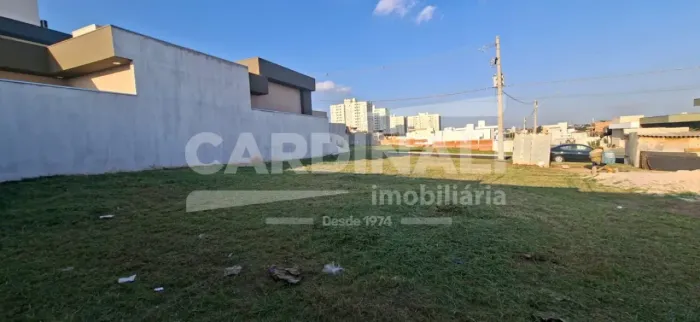 Terreno Condomínio em São Carlos