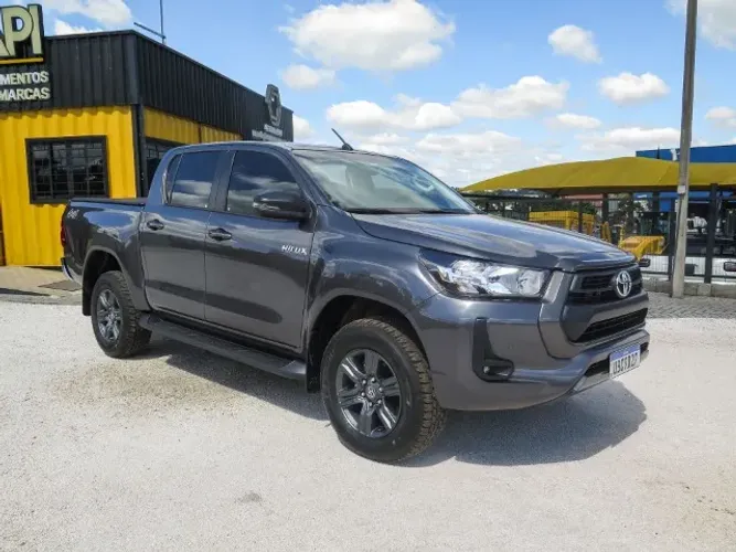 Toyota Hilux CD SR 4X4 2.8 TDI Diesel Aut. 2025