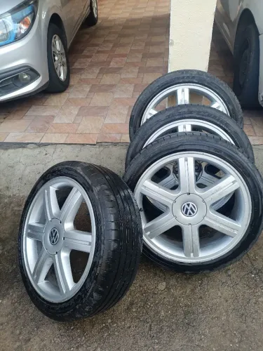Rodas VW pimentinhas aro 18 furação 4x100 