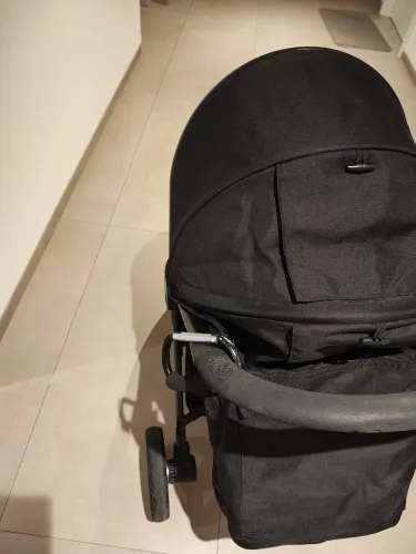 Carrinho bebê importado semi-novo $700,00