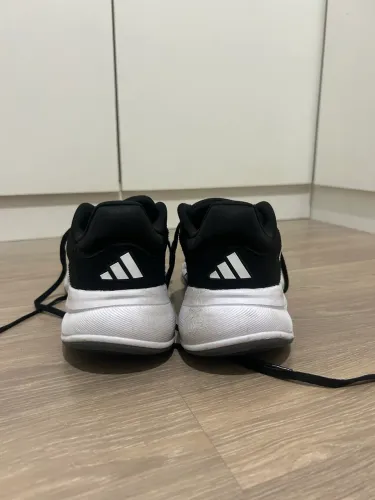 Tênis Adidas Response Super