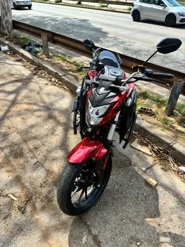 Cb 300f moto zera ,único dono,pneu traseiro novo 