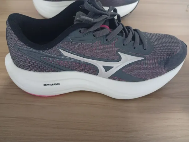 Vendo tênis Mizuno feminino, usado apenas 3 vezes!