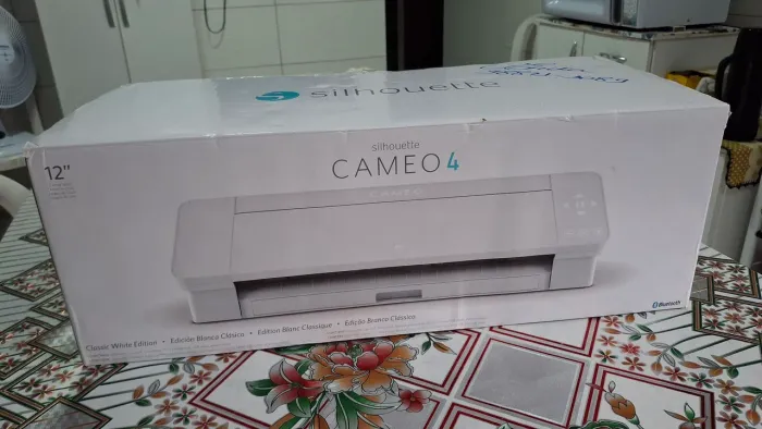 Silhouette Cameo 4